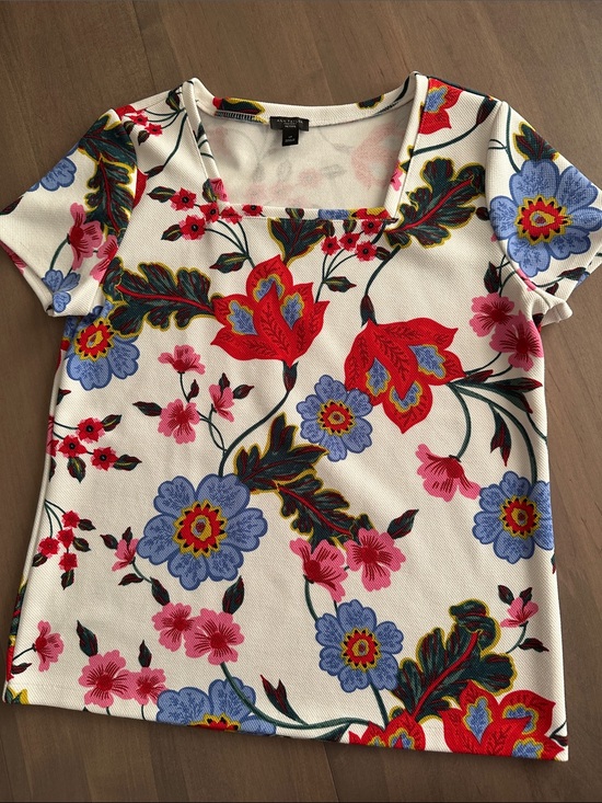 Ann Taylor Factory Tops - Ann Taylor factory floral top size large petite